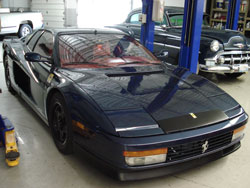 Ferrari Testarossa service