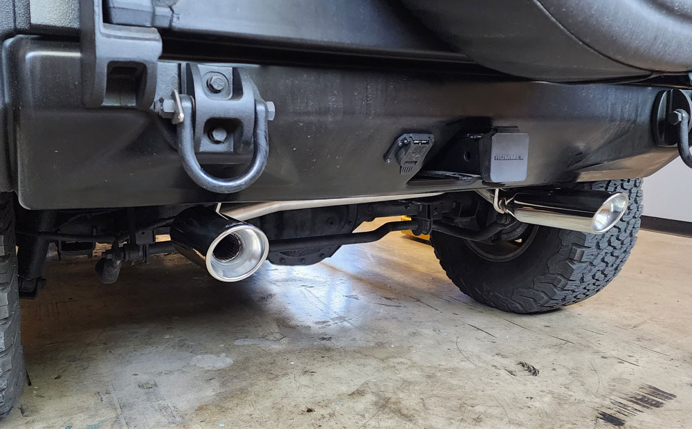 Domestic car repair - exhaust install