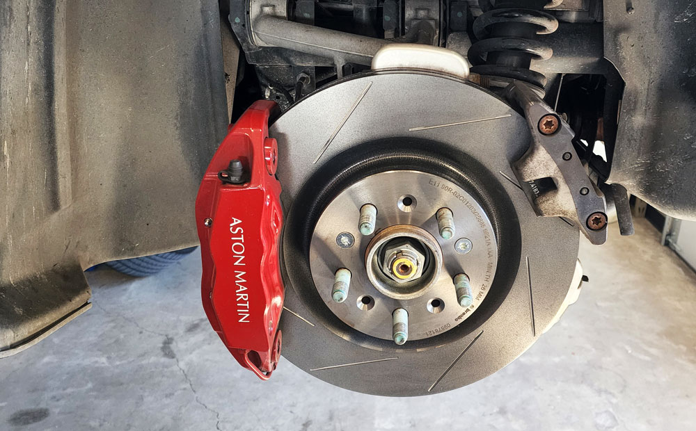 exotic car repair / Aston Martin - brake pads and rotors replacement