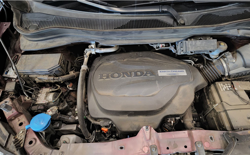 import and luxury car repair / Honda - service