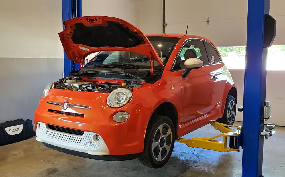 EV and hybrid vehicle repair - Fiat 500e