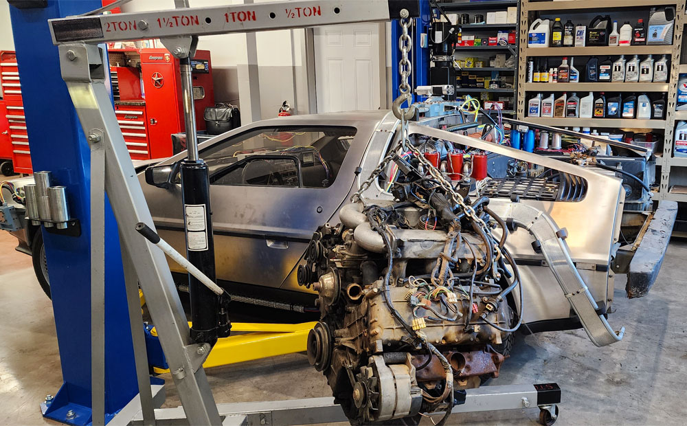 classic car repair / delorean dmc-12 - engine out for overhaul