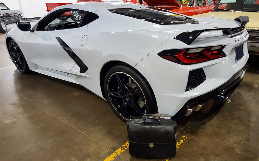 sports car pre-purchase inspection - corvette c8