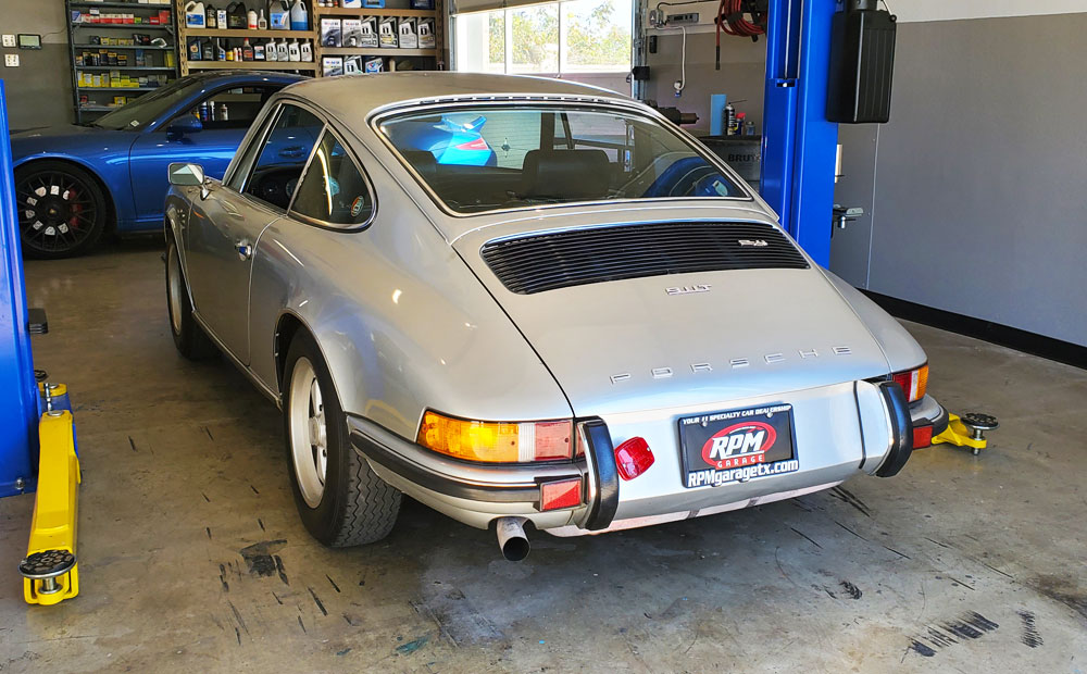 classic import car pre-purchase inspection - 70s porsche 911