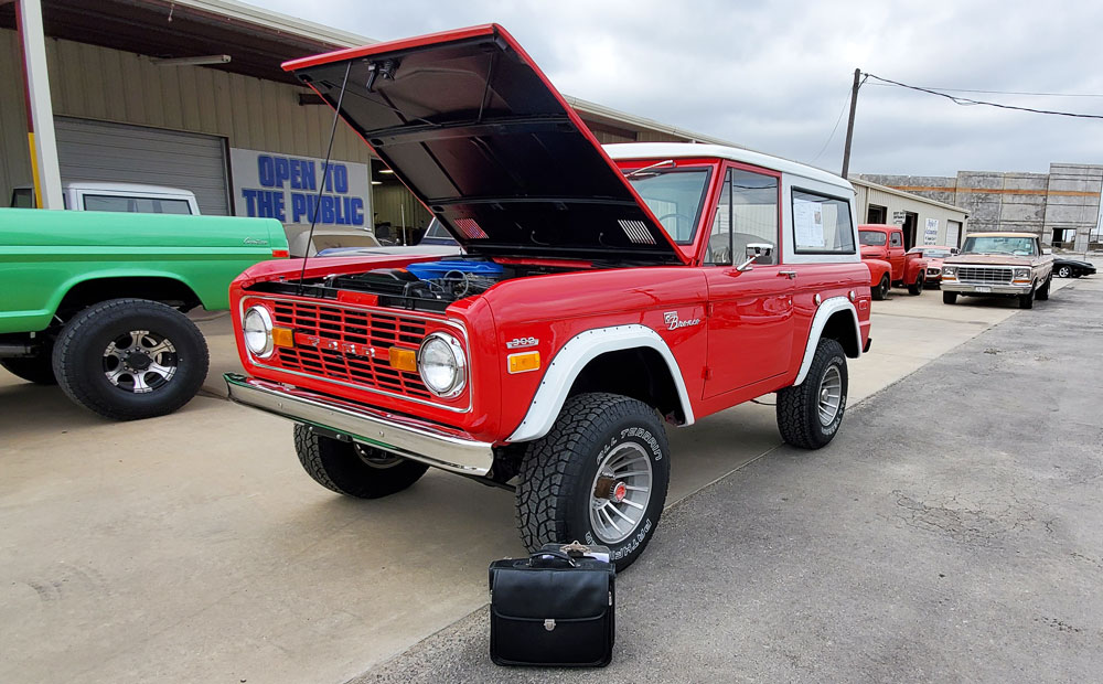 4x4 truck pre purchase inspection - restored bronco inspection